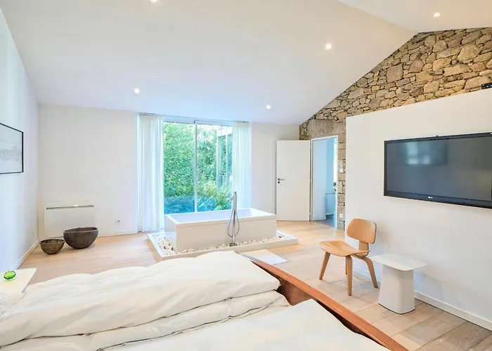 Renovated In The Heart Of Nature In Vendee